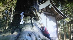 家族ノカタチ１話ロケ地で永里大介(香取慎吾)が自転車で行ったパワースポットの神社3