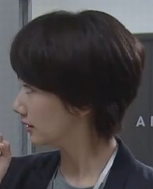 世界一難しい恋・モデル・女優の波瑠(はる)のショートヘアの髪型画像2