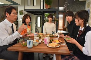 ドラマお迎えデス(お迎えです)第６話幽霊達夫(寺島進)と野球少年の話～堤円(福士蒼汰)の家で食事16